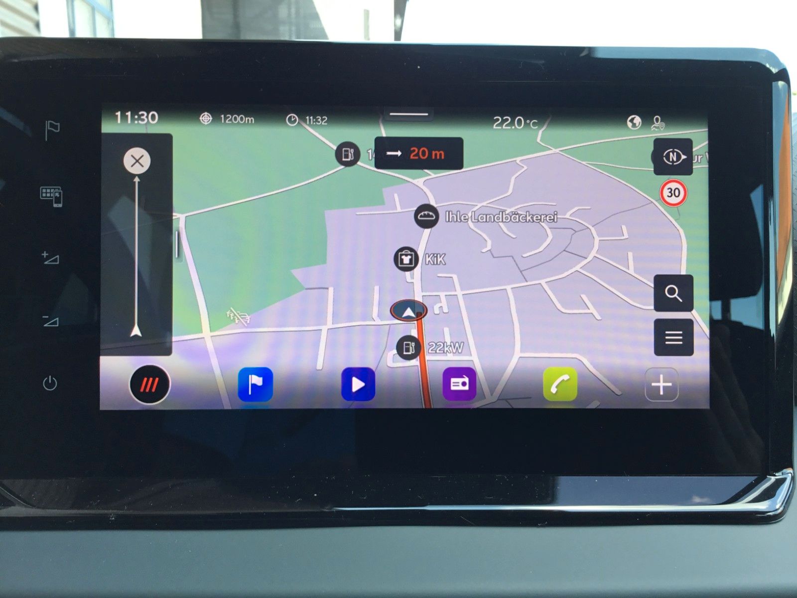 Fahrzeugabbildung SEAT Arona 1.0 TSI Style DSG+AHK+ACC+Navi+Kamera