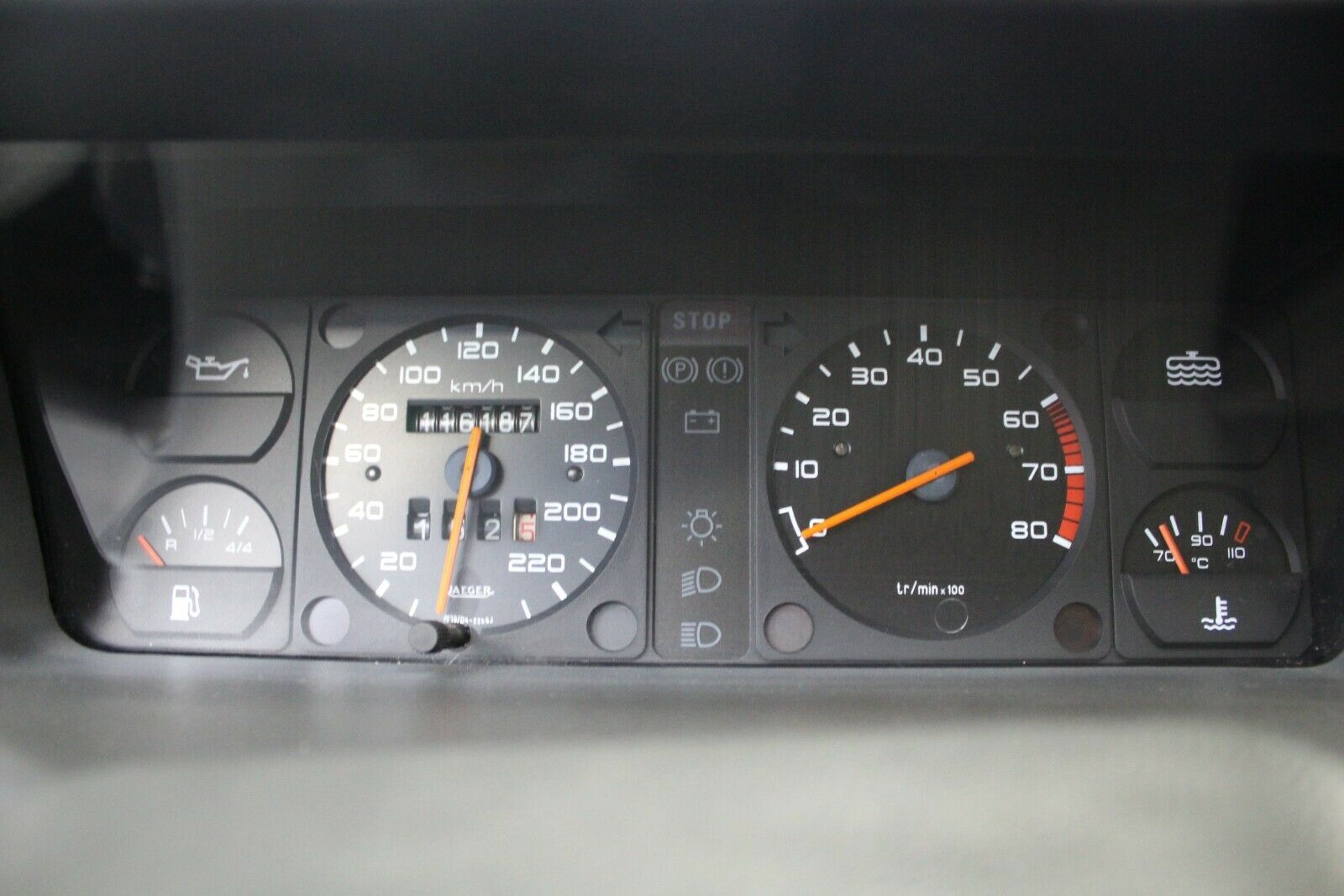 Fahrzeugabbildung Peugeot 205 Automatik Sammler-Zustand