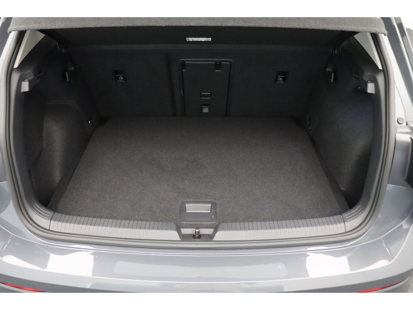 Fahrzeugabbildung Volkswagen Golf VIII 2.0 TDI DSG Style ACC Memory