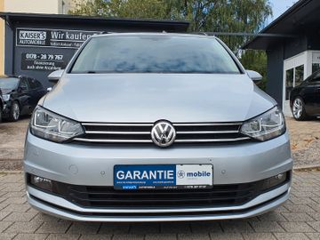 Volkswagen Touran - 12
