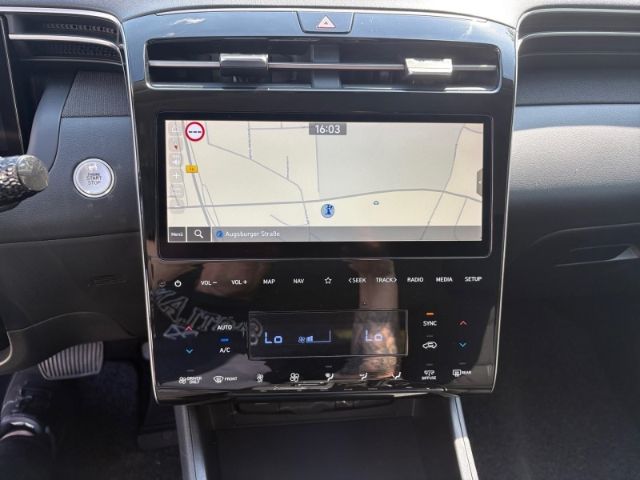 Fahrzeugabbildung Hyundai Tucson Trend Plug-In Hybrid 4WD+Assistenz-Paket+