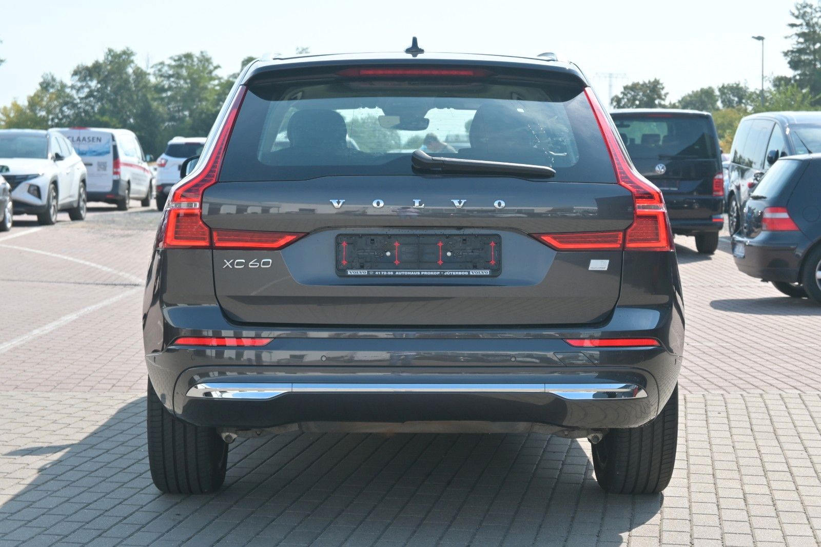 Fahrzeugabbildung Volvo XC60 T6 Inscript. PHEV AWD*HUD*Connect Edi.*360°