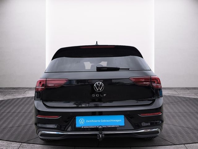 Fahrzeugabbildung Volkswagen Golf VIII 1.5 TSI Enegy LED NAVI AHK CLIMATRONIC