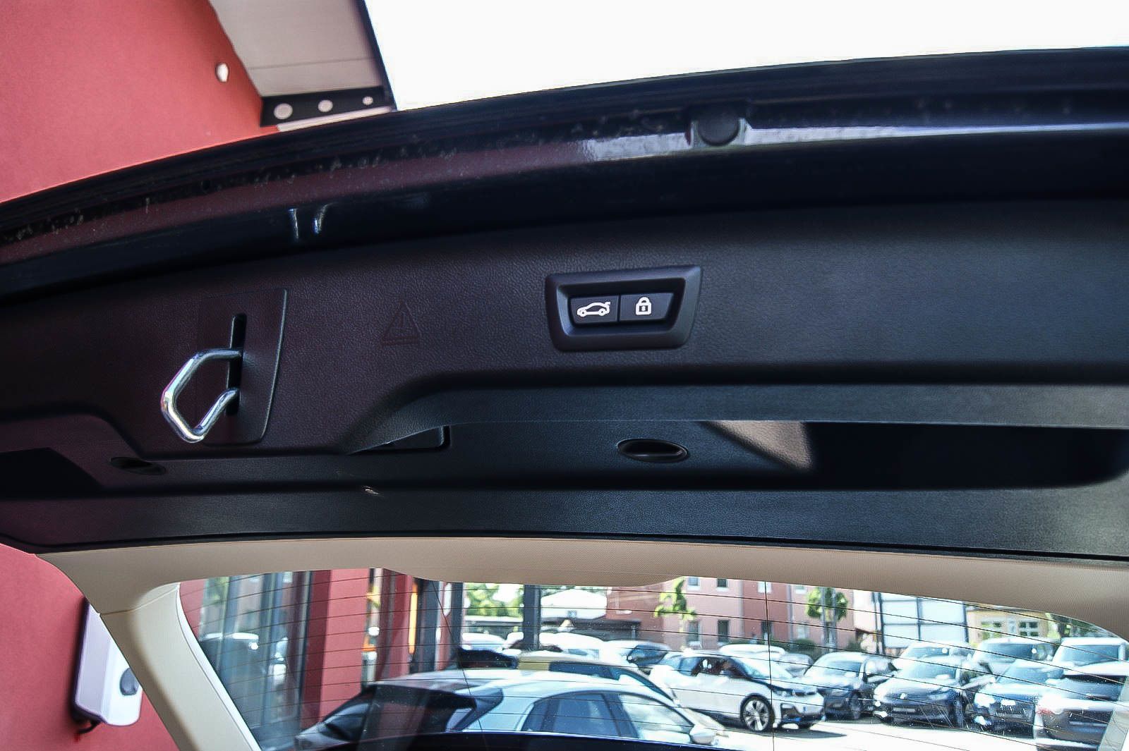 Fahrzeugabbildung BMW 520 d Touring LEDER HEADUP PANORAMA KEYLESS