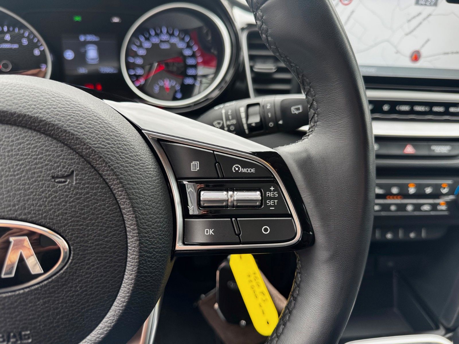 Fahrzeugabbildung Kia CEED 1.5T VIS KOMF NAV KAMERA SITZHEIZUNG 160PS