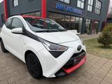 Toyota AYGO x-play(Automatik/Tüv&Insp.neu) - Toyota in Hamburg: Aygo
