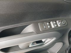 Berlingo XL Diesel 130 Automatik MAX Berlingo XL Diesel 130 Automatik MAX