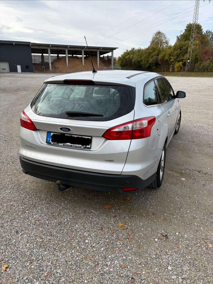 Ford Focus 2012 — photo 7