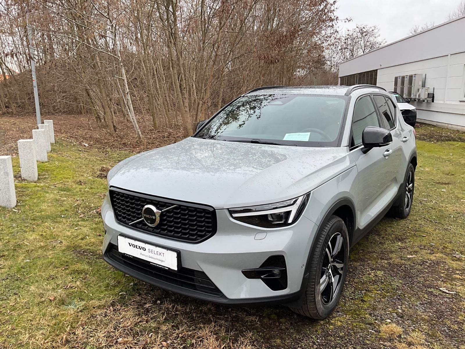 Volvo XC40 Plus Dark 2WD