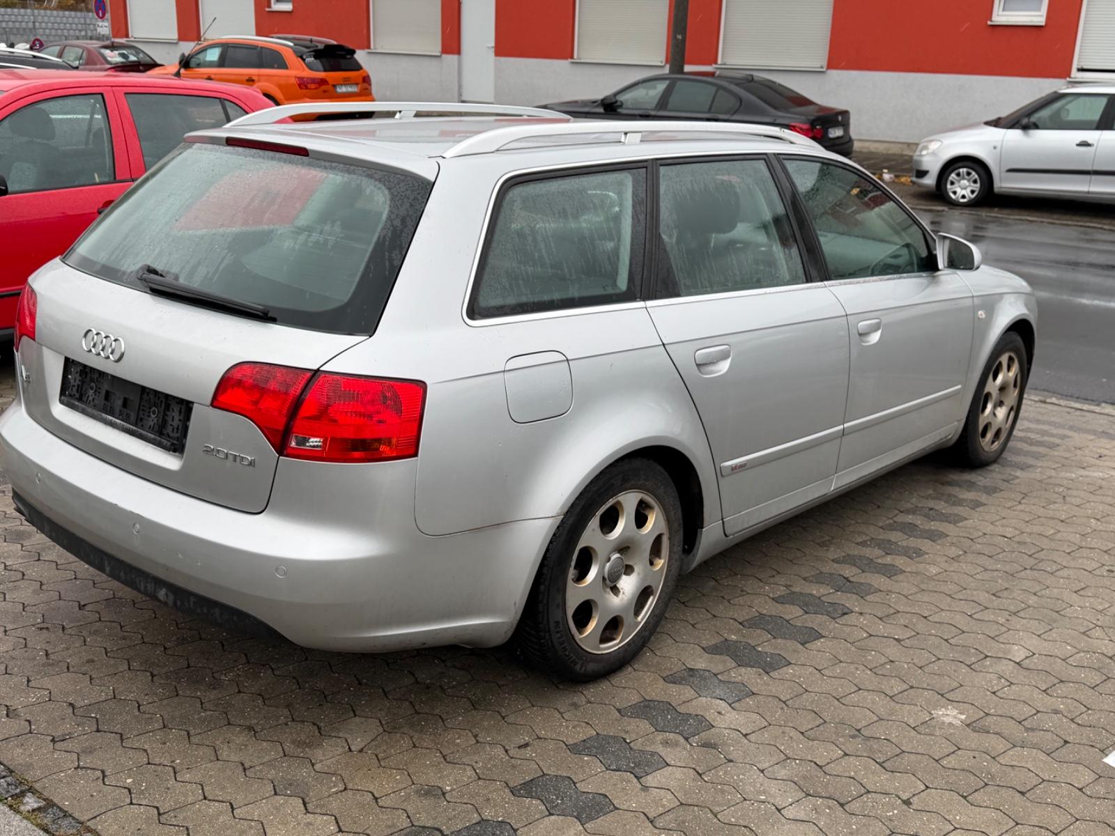 Audi A4 2005 — photo 12