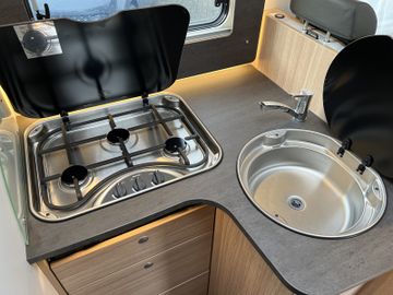 Fahrzeugabbildung Sunlight T 68