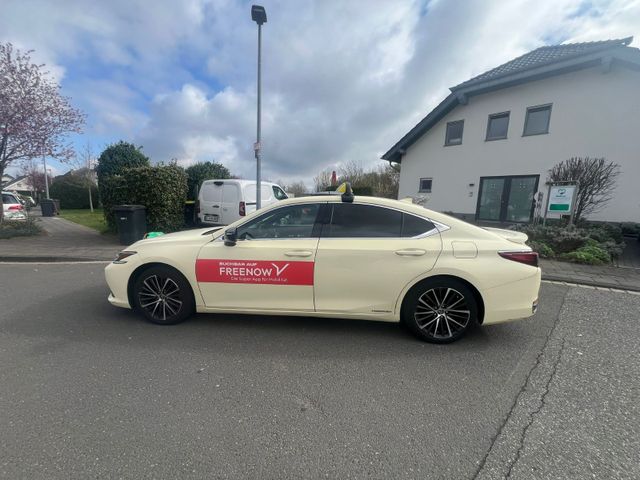 LEXUS ES 300