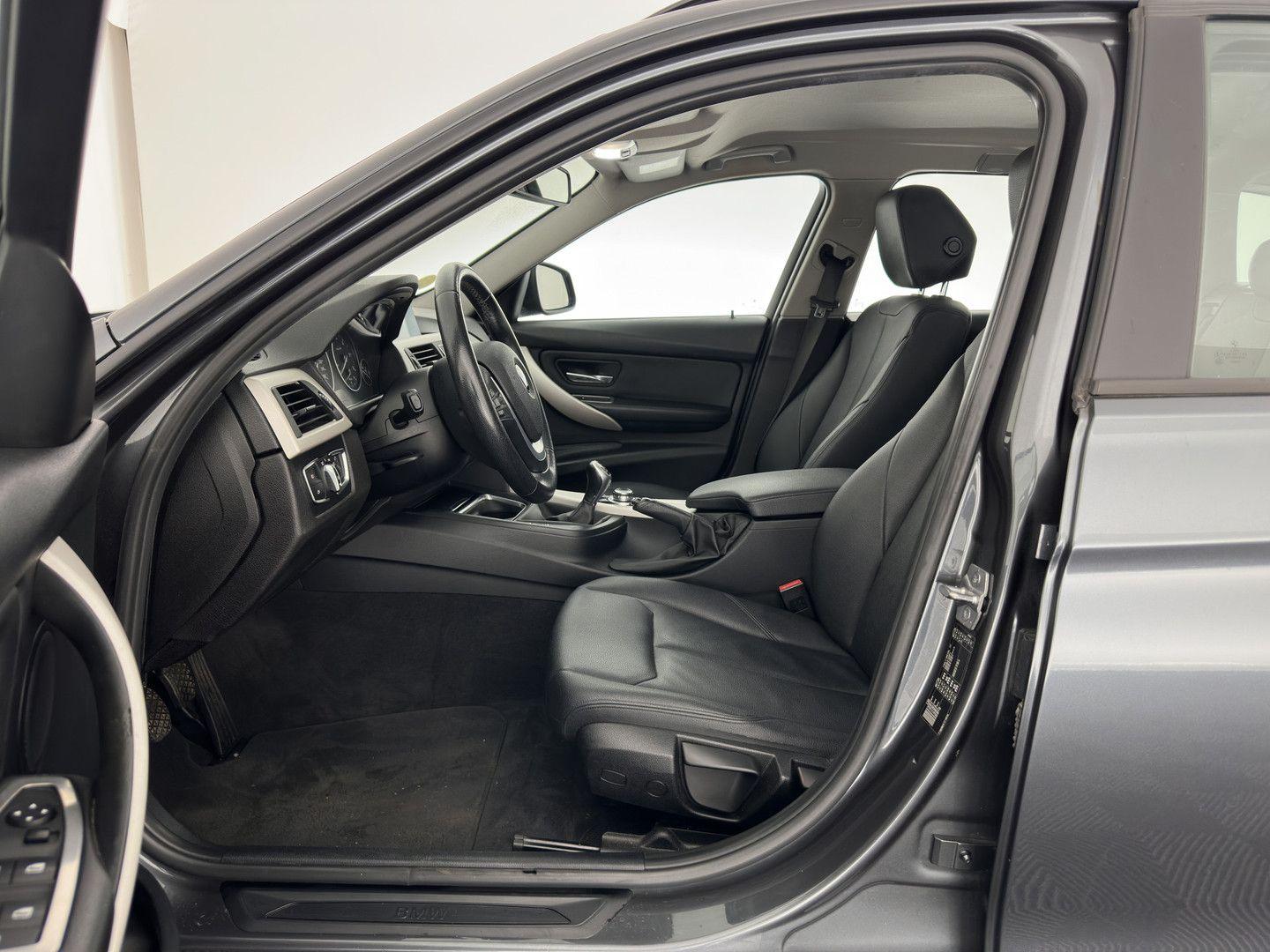 BMW 316 2015 — photo 8