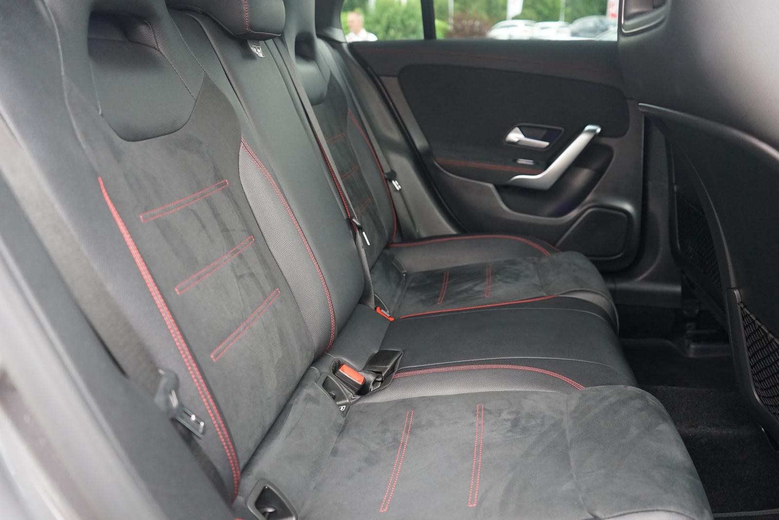 Mercedes-Benz CLA 220 SB AMG Line LED Navi Kamera Spurhalte