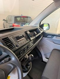 Volkswagen T6 Transporter - 9
