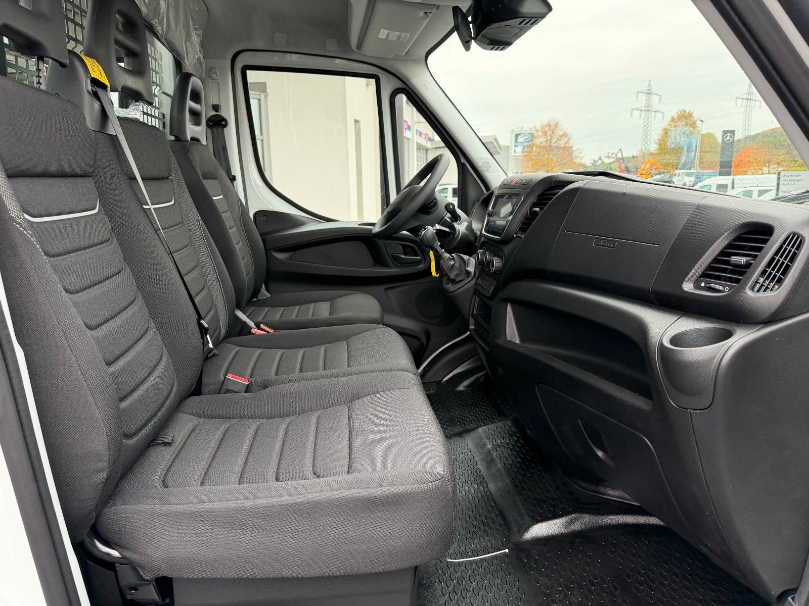 Fahrzeugabbildung Iveco Daily 35S16 H 3.0L *R3.750mm*AHK*Klima*