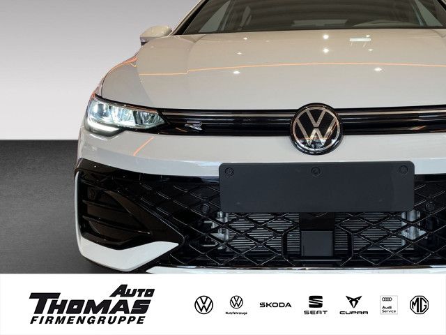 Volkswagen Golf VIII 1.5 eTSI 7-Gang DSG R-Line AHK