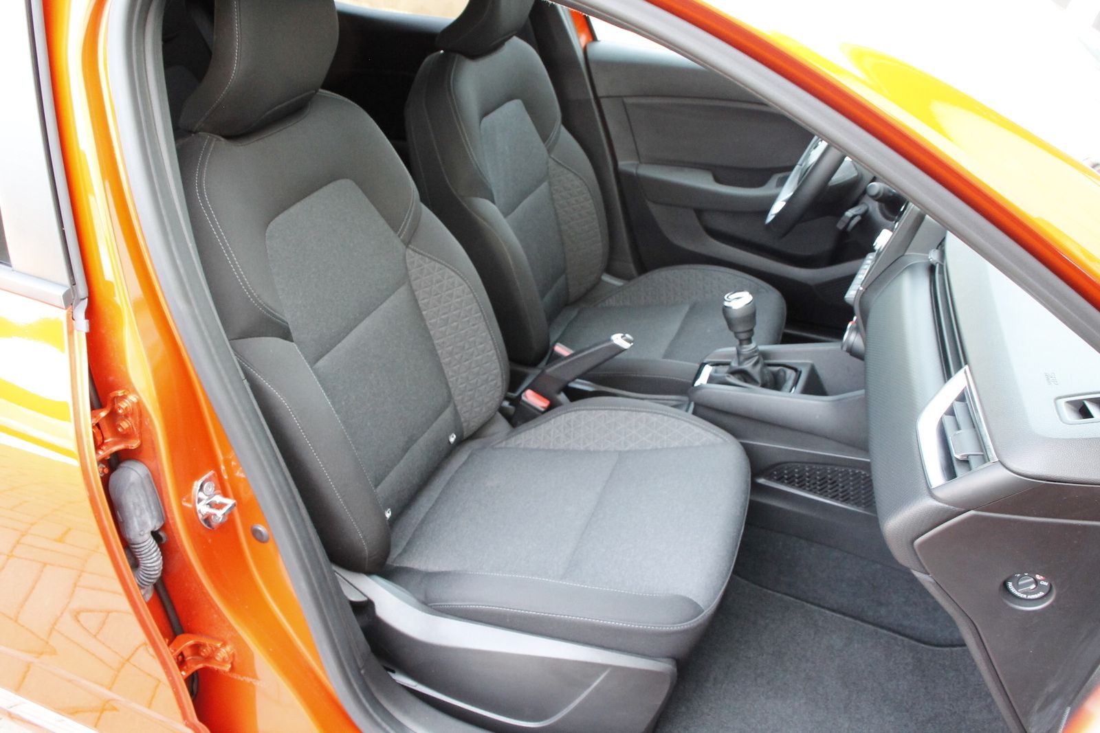 Fahrzeugabbildung Renault Clio V Zen