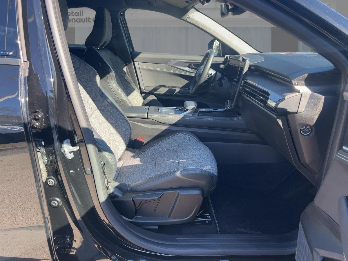 Renault Rafale - Bild 8