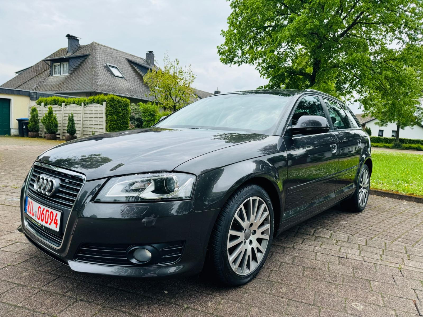 Audi A3 Sportback 1.4 TFSI*Bi-Xenon*Automatik*PDC*