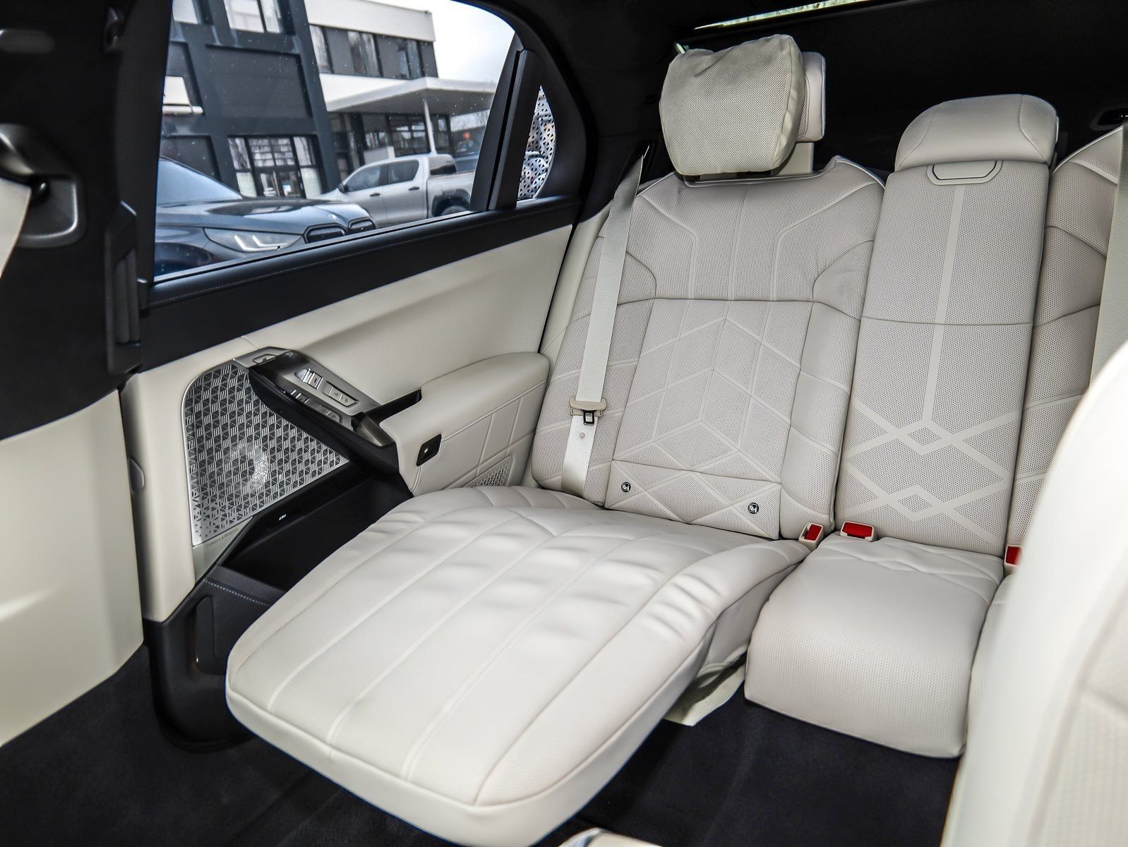 BMW i7 - Bild 13