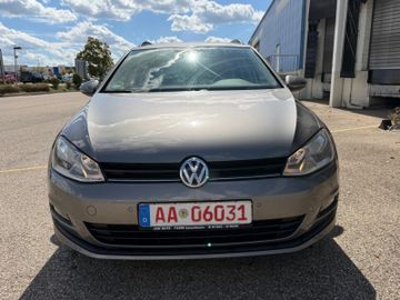 Volkswagen Golf - 2