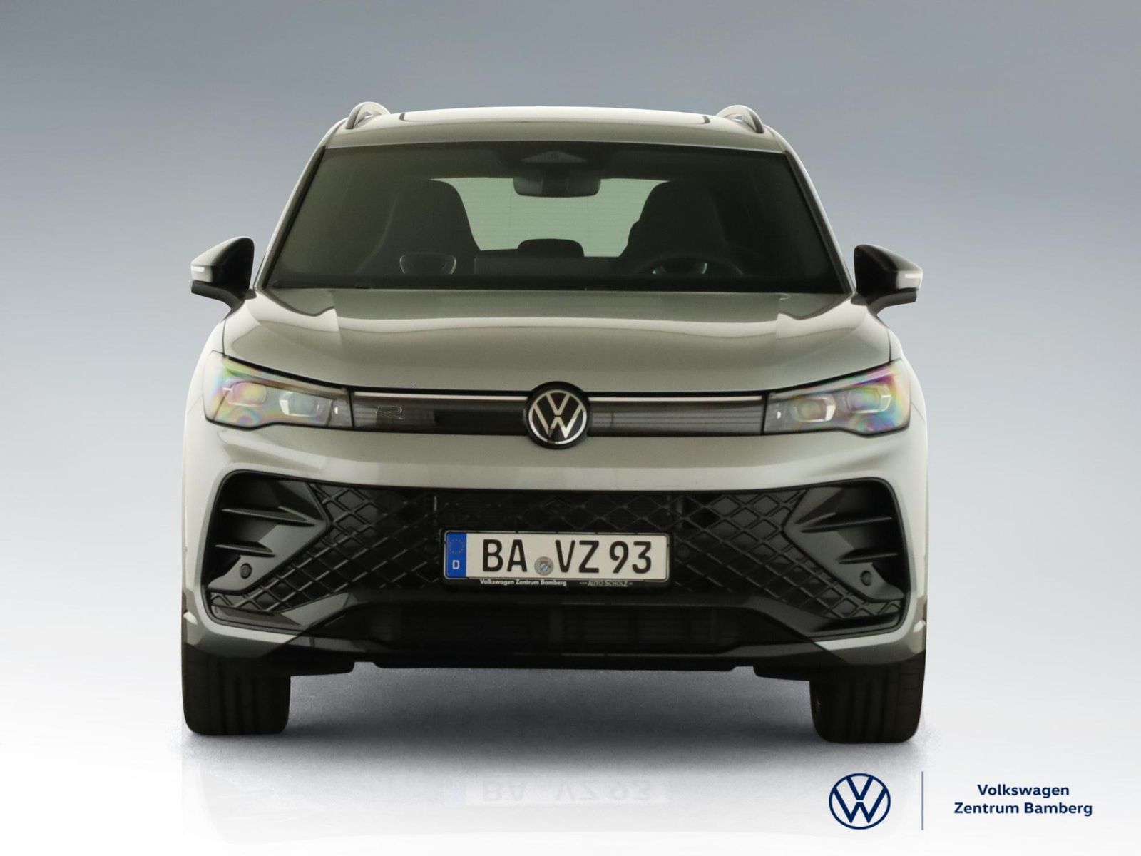 Volkswagen Tiguan 2.0 TSI DSG R-LINE 4MOTION AHK RFK PANO foto 2