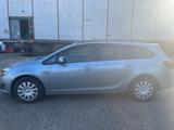 Opel Astra Sports Tourer 1.7CDTI ecoFlex Standheizg - Opel Astra: Sports Tourer Ecoflex