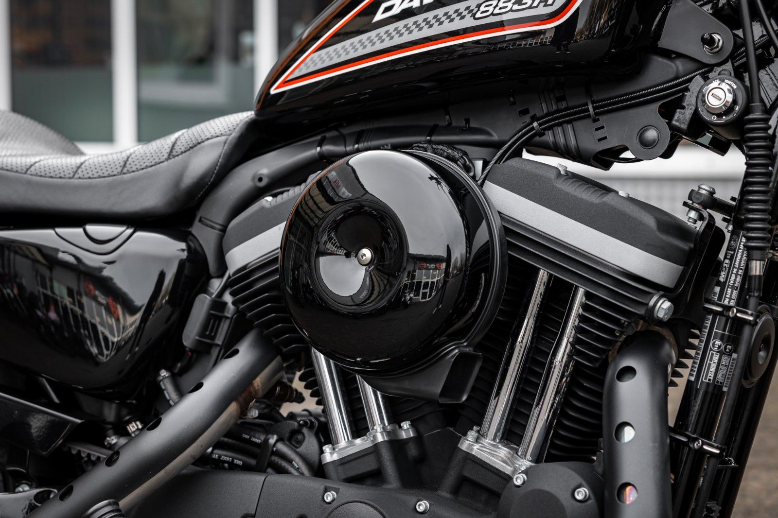 Fahrzeugabbildung Harley-Davidson Sportster XL883R Roadster - MILLER ABGASANLAGE -