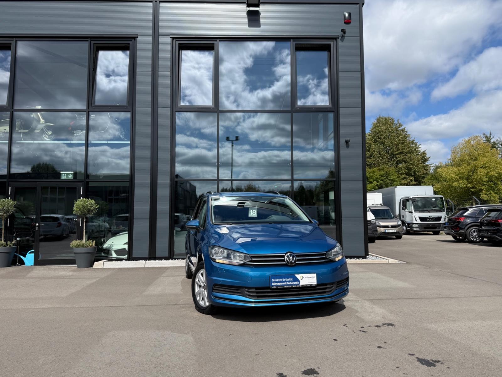 Volkswagen Touran Comfortline DSG*ACC*NAVI*CAM*PDC*SHZ*FSP*