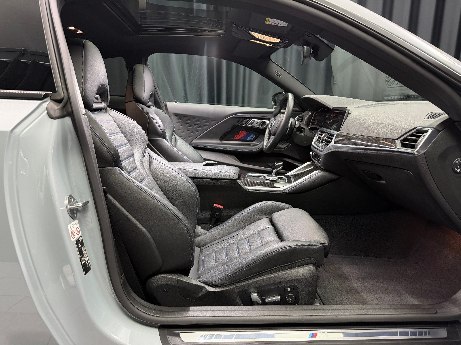 Fahrzeugabbildung BMW BMW M240i xDrive|GRAIL|EVENTURI|M-SItz|LASER|H&K