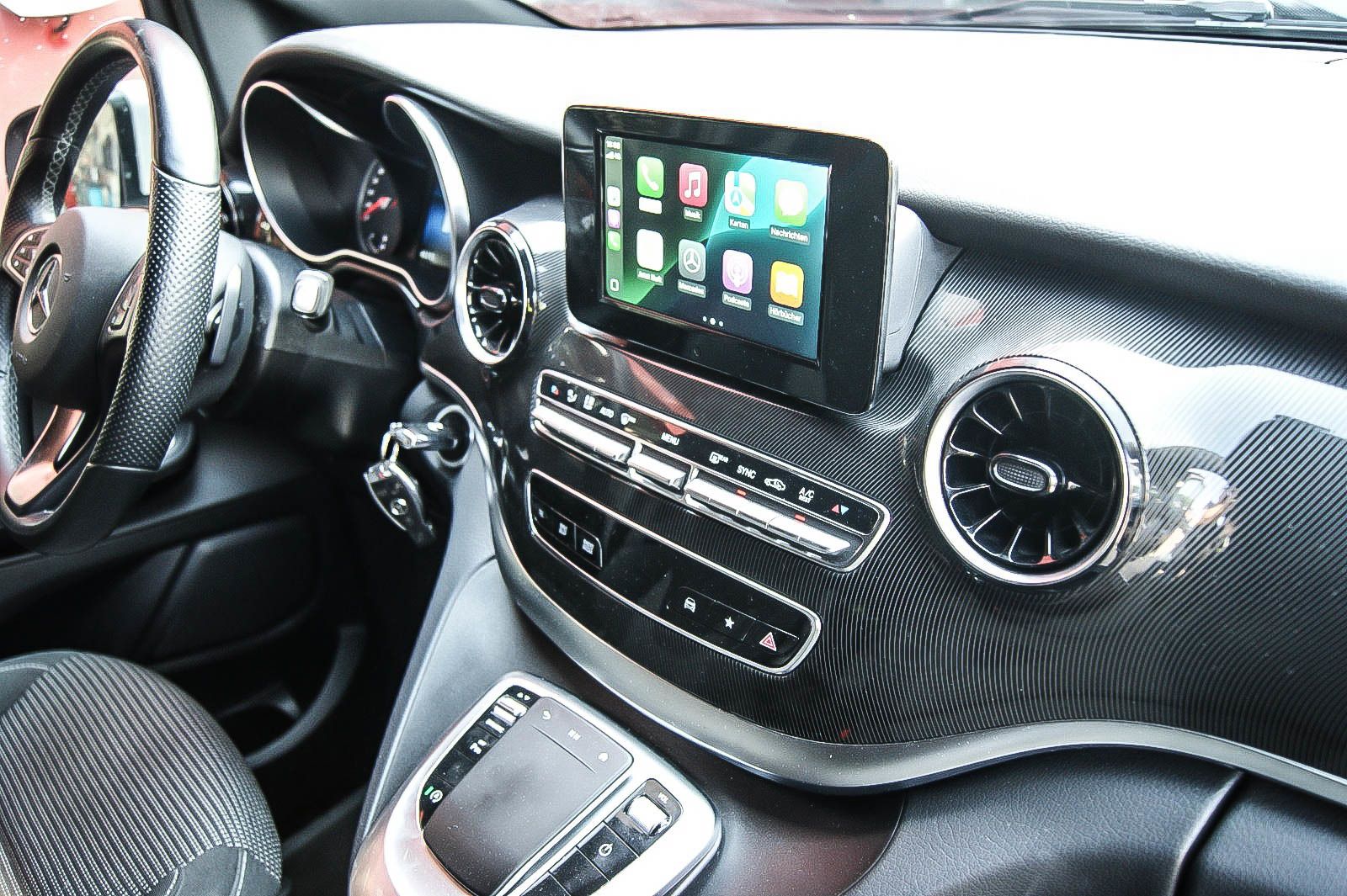 Fahrzeugabbildung Mercedes-Benz V 250 d EDITION lang MBUX 7-SITZE IQ-LED KAMERA