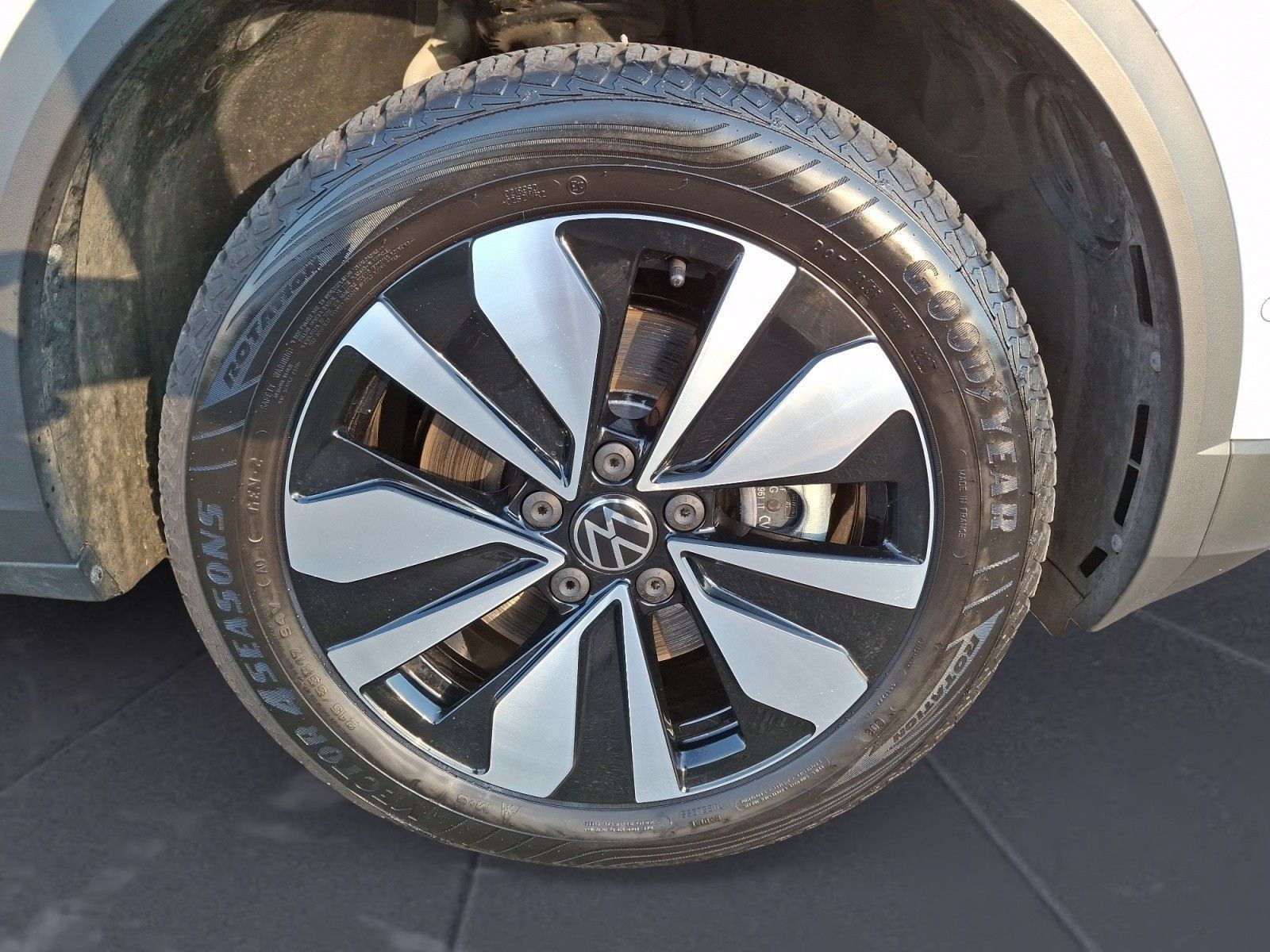 Volkswagen T-Roc - Bild 12