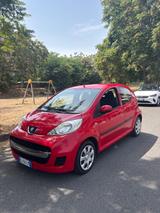 Peugeot 107 1.0 68CV 5 porte unico proprietario - gebrauchte Peugeot 107 aus dem Jahr 2012