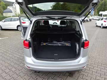 Fotografie des VW Touran 2.0 TDI ACTIVE DSG*AHK*ACC*LED*RFK