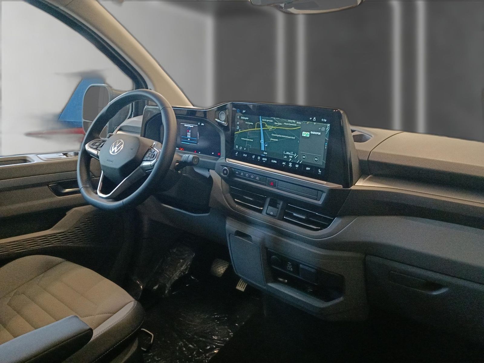 Volkswagen T7 Caravelle - Bild 8
