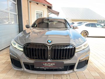 BMW 750 - 2