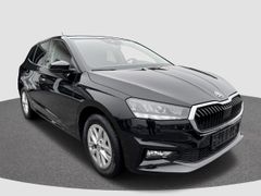 SKODA Fabia Selection PDC RFK CarPlay 5Jahre Garantie*