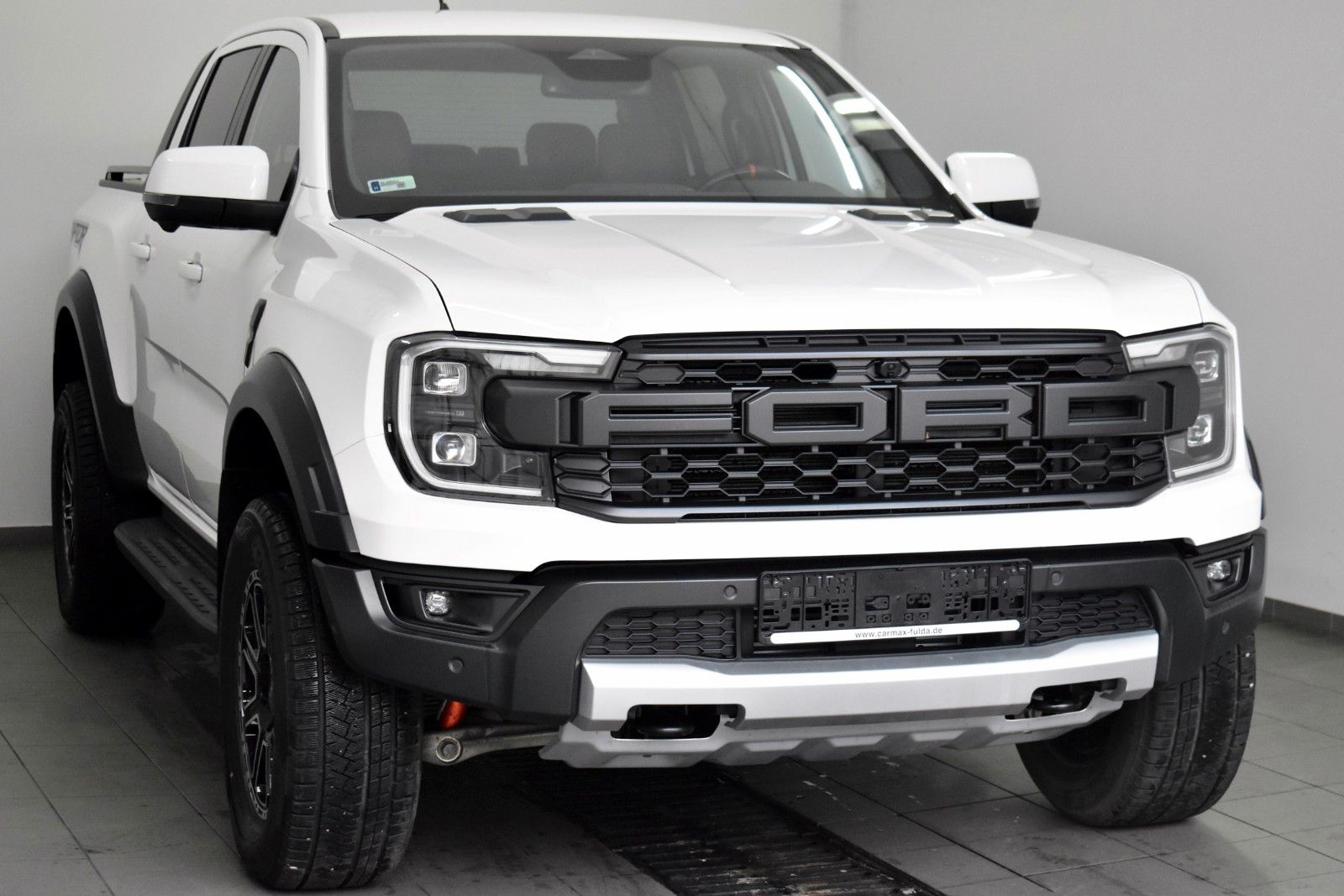 Fahrzeugabbildung Ford Raptor e-4WD,Leder,Nav,360°Kam,AHK,8Fach bereift