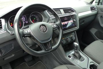 Volkswagen Tiguan - 12