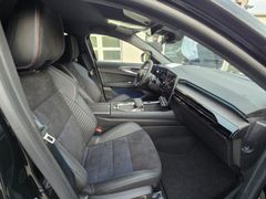 Fahrzeugabbildung Rafale 200 E-Tech Full Hybrid Esprit Alpine HUD