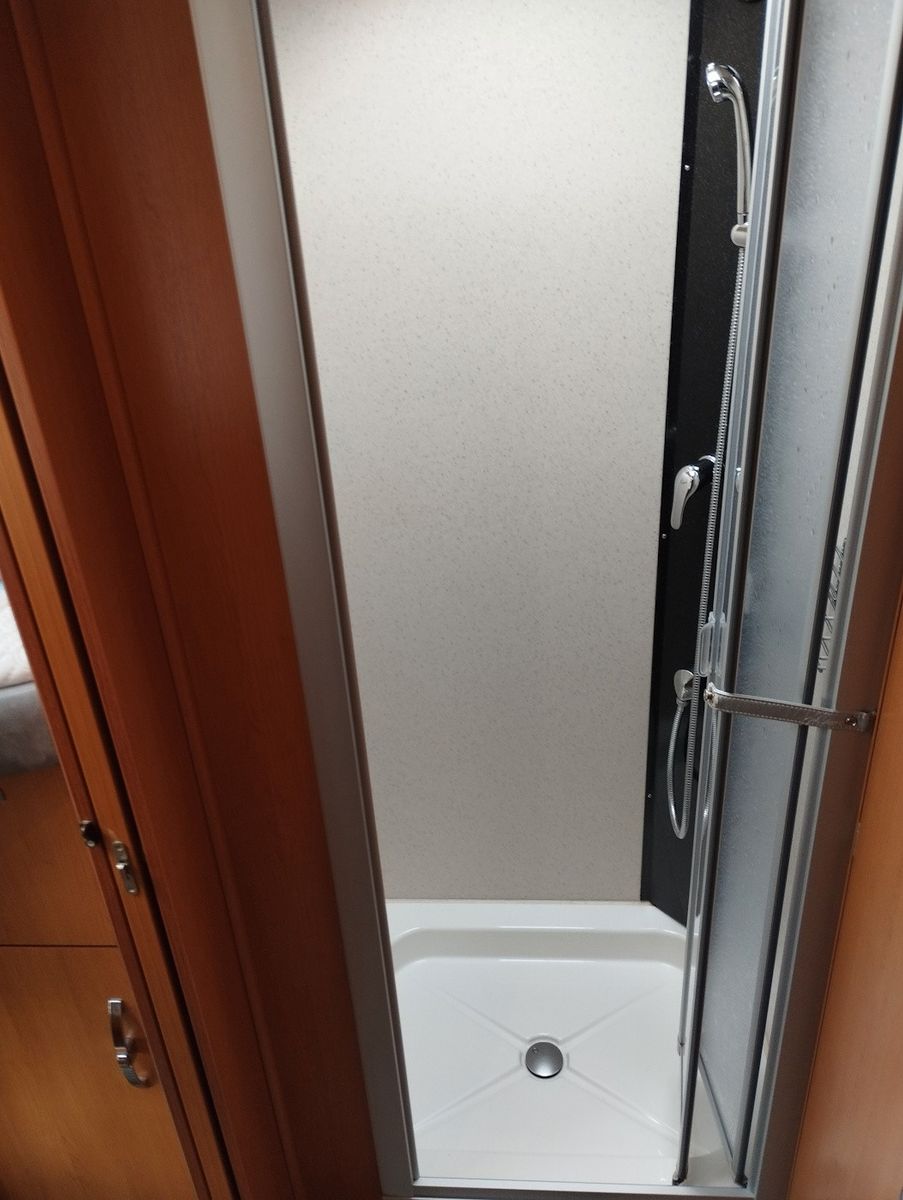 Fahrzeugabbildung Phoenix Alkoven 7100 RSL 2xLithium AHK Solar Kamera NAVI
