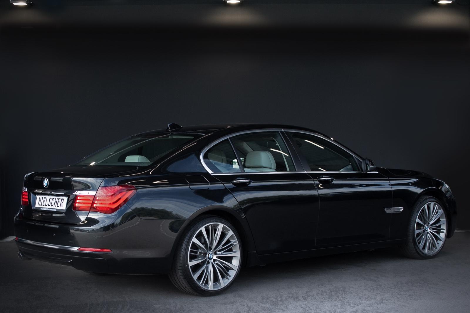 BMW 730d xDRIVE 3.0 258ch BVA - ATTELAGE PIVOTANT - AFFICHAGE TÊTE HAUTE - CUIR NAPPA - ACC - CHAUFFAGE AUXILIAIRE
