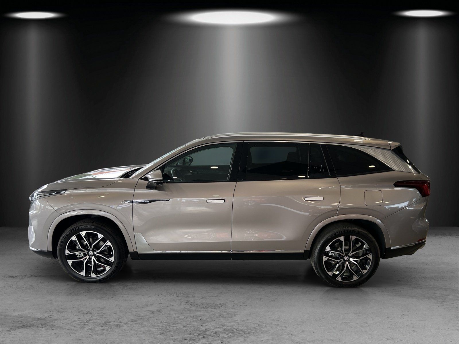 Fahrzeugabbildung MG MG S9 PHEV Luxury 7 Sitzer