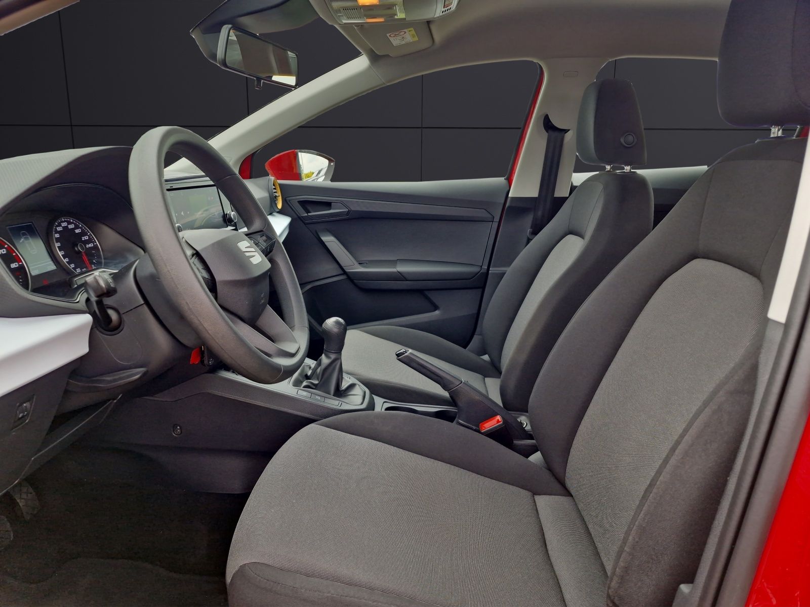Fahrzeugabbildung SEAT Ibiza Reference 1.0 MPI KLIMA LED
