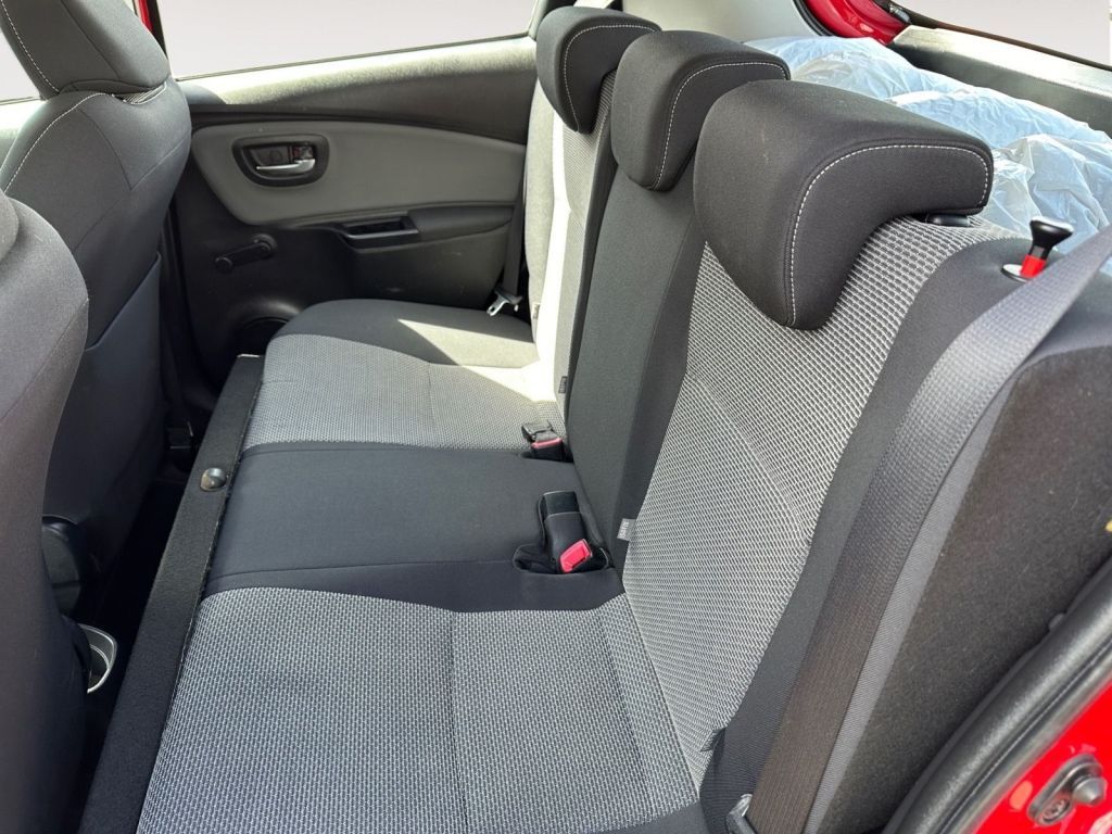Fahrzeugabbildung Toyota Yaris Hybrid 1.5 VVT-i Comfort