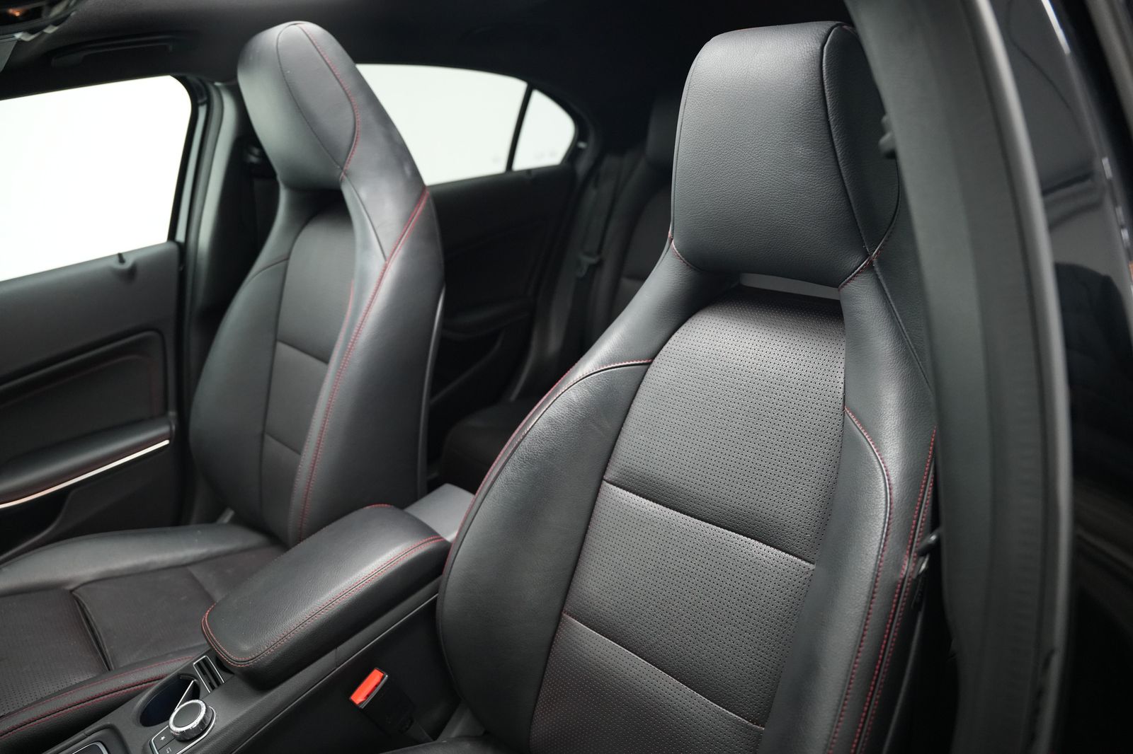 Fahrzeugabbildung Mercedes-Benz A A 220 CDI *AMG-Paket*Automatik*Panorama*SHZ*
