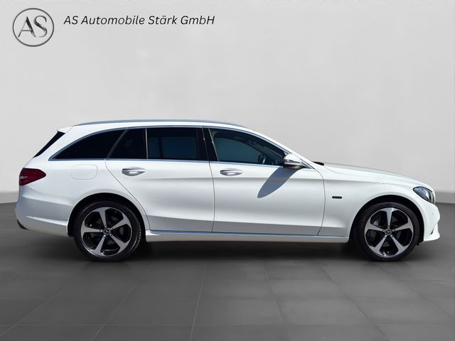 Fahrzeugabbildung Mercedes-Benz C 300 T de Avantgarde+Pano+Burmester+CarPlay