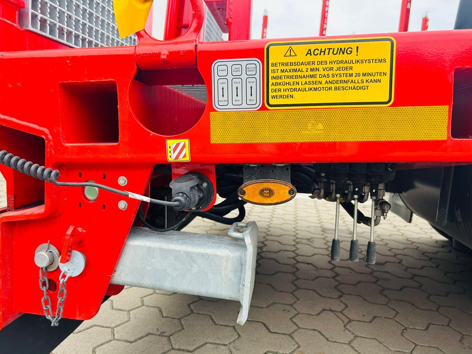 Fahrzeugabbildung Kässbohrer K.SLS HS Tieflader  hydr. Schwanenhals und Rampe