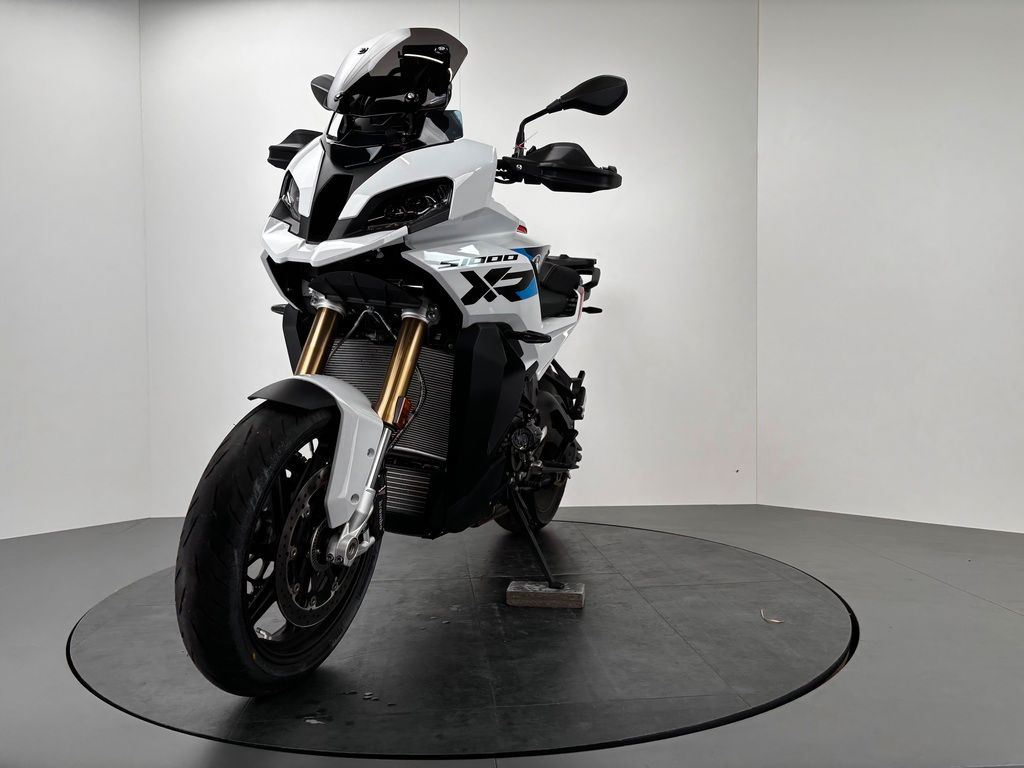 Fahrzeugabbildung BMW S 1000 XR *M-PAKET *SCHMIEDERÄDER *SERVICE NEU